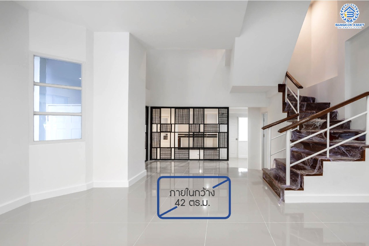 บ้านมือสองตกแต่งใหม่ หลังใหญ่ เล่นระดับ ม.เศรณี ดอนเมือง-สรงประภา เนื้อที่ 26.2 ตร.ว. ฟังก์ชั่นจัดเต็ม 4 ห้องนอน 3 ห้องน้ำ ตอบโจทย์ครอบครัวใหญ่ มีความเป็นส่วนตัว เดินทางเข้าสู่ใจกลางเมืองได้อย่างสะดวกสบาย ใกล้สนามบินดอนเมือง ทางด่วนศรีสมาน และรถไฟฟ้าสายสีแดง...